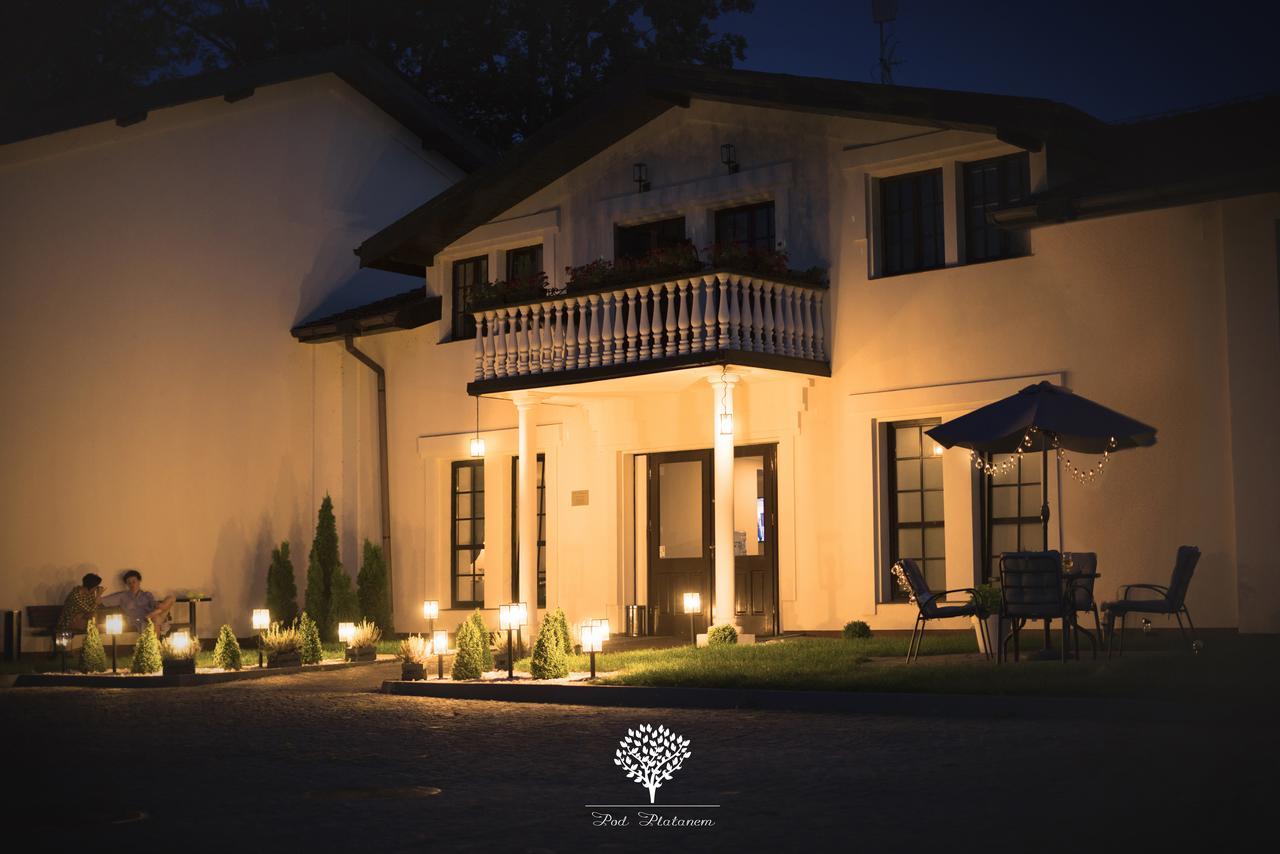 Szafirowy Dwor Hotel & Restauracja Gliwice Exterior foto