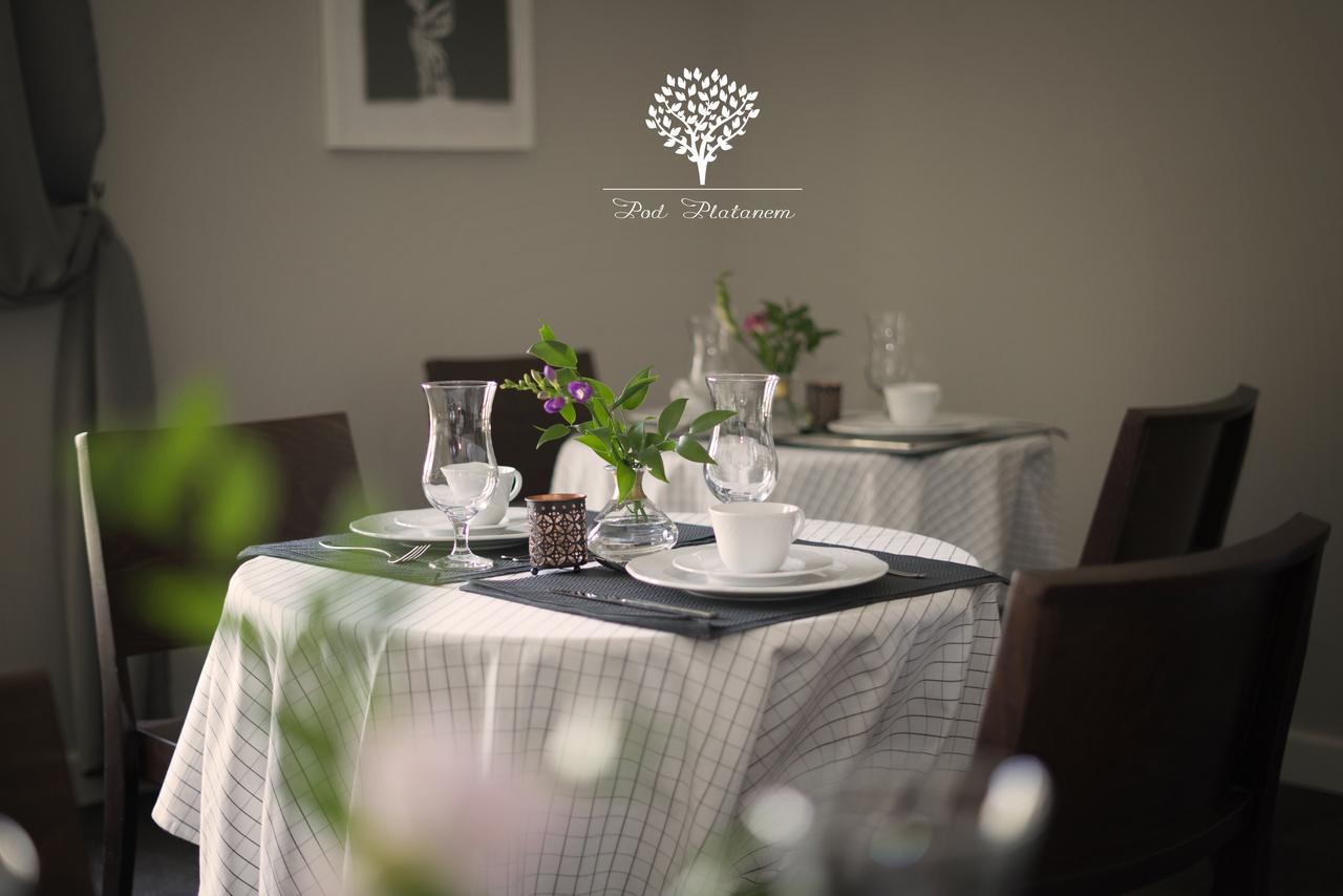 Szafirowy Dwor Hotel & Restauracja Gliwice Exterior foto